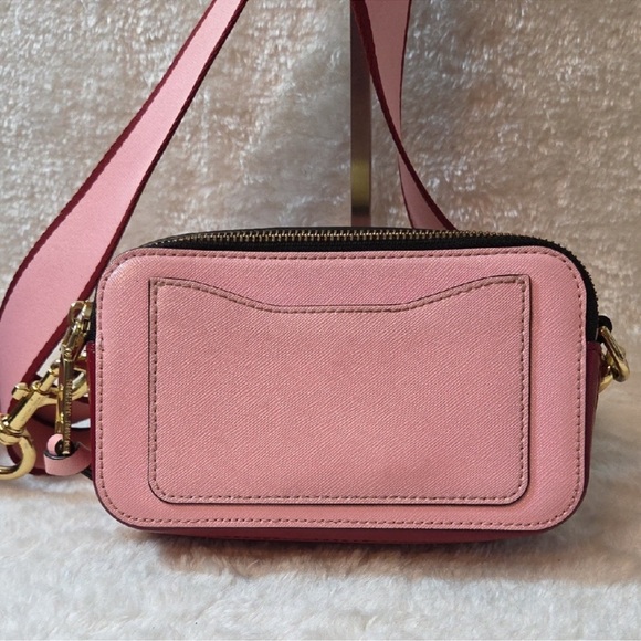 Marc Jacobs Pink and Gold Snapshot Crossbody Bag w/Guitar Strap - Picture 3 of 9